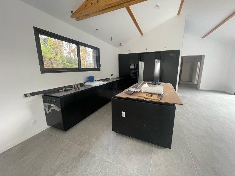 Construction de maison neuve par VILLA TENDANCE à Sainte-Foy-Lès-Lyon dans le 69